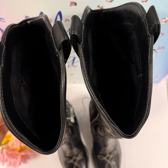 š¤ NO OFFERS LAST PAIR! EMBROIDERED WESTERN BOOTS - Picture 14 of 16